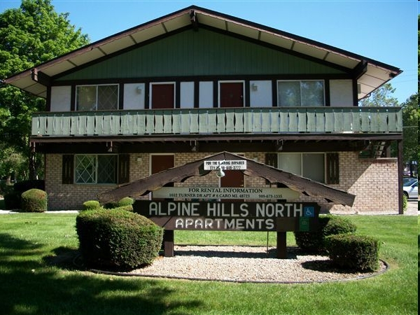 Building Photo - Turner Drive Apartments