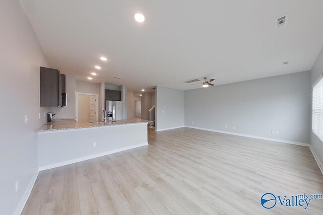 Building Photo - 6103 Stonewater Ct