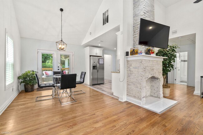 Foto del edificio - 3 br, 2 bath House - 1439 Westmont Road So...