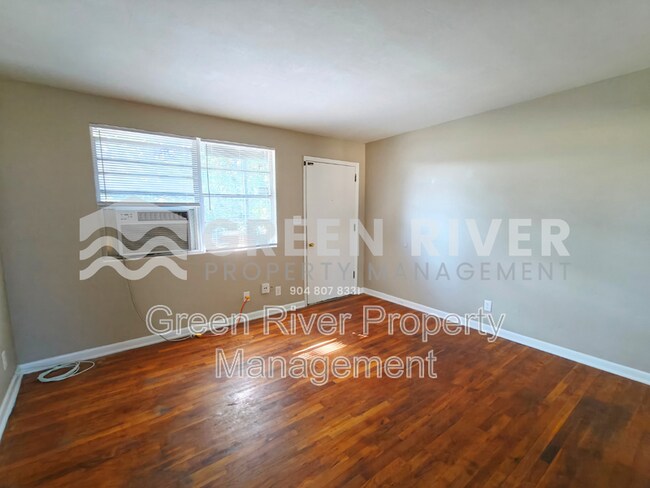 Building Photo - 11620 Charlie Rd