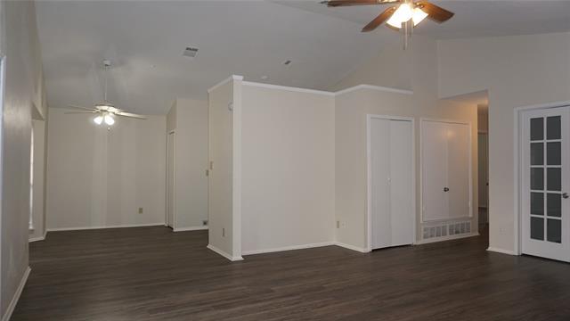 Foto del edificio - 6721 Dandelion Dr