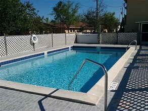 Building Photo - 4613 SW 8th Pl