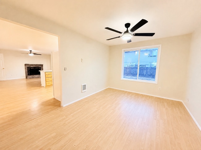 Building Photo - Beautifully Updated 4-Bedroom Home in Woodland, WA – Pet Friendly