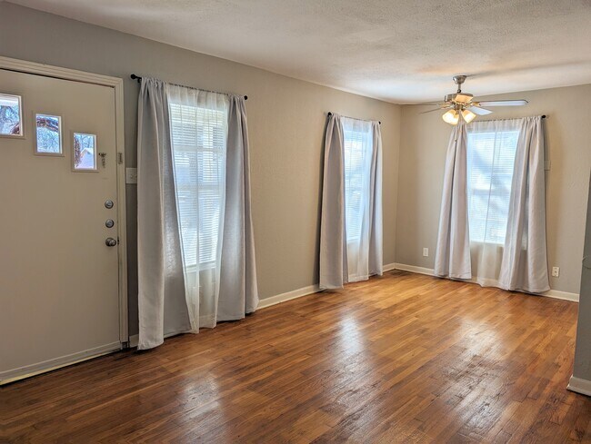 Foto del edificio - 307 San Angelo Blvd
