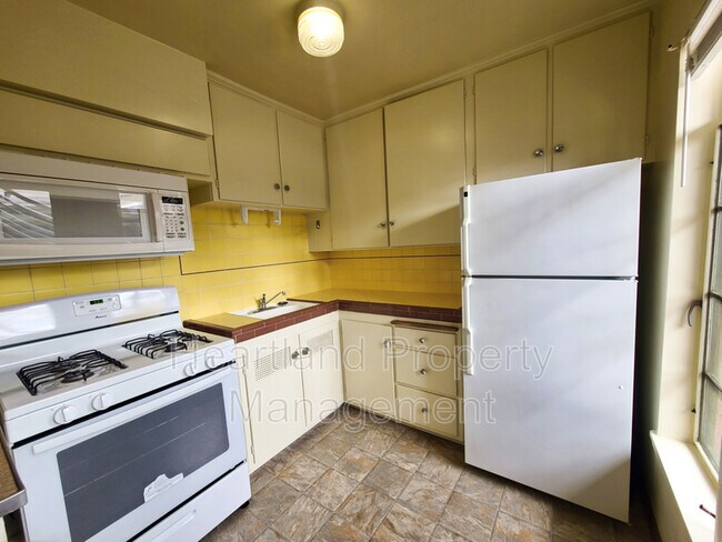 Building Photo - 5121 Wilson St
