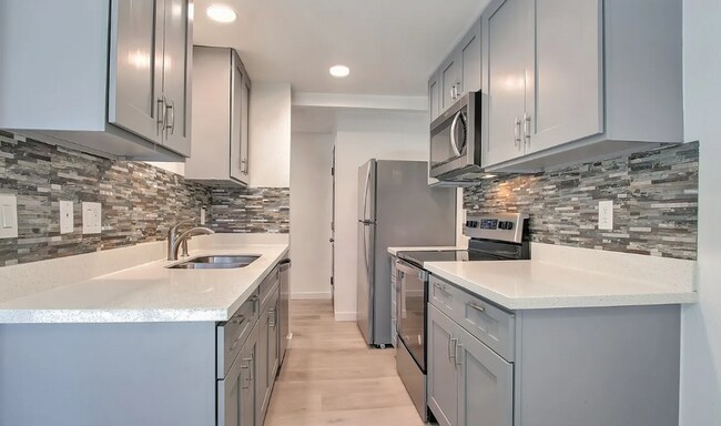 Foto del edificio - Fully Renovated AUBURN condo