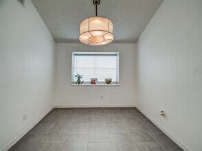 Building Photo - 7114 Buchanan Dr