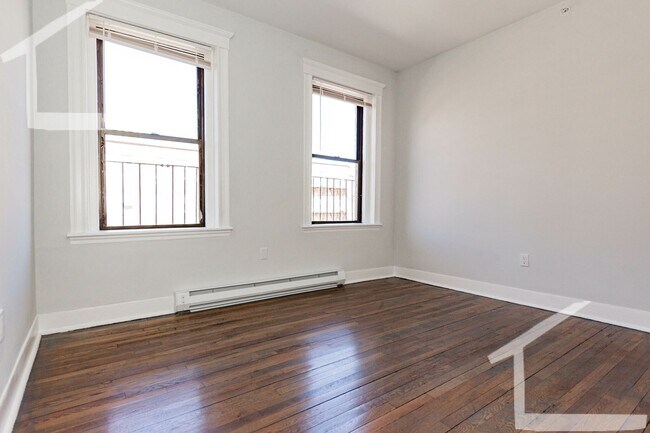 Foto del edificio - Avl 1/1 - Renovated junior 1BR with laundry in unit!