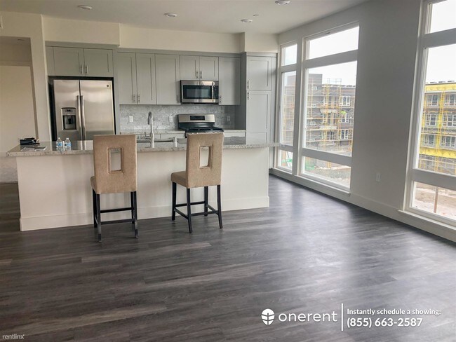 Building Photo - 5933 Sunstone Dr