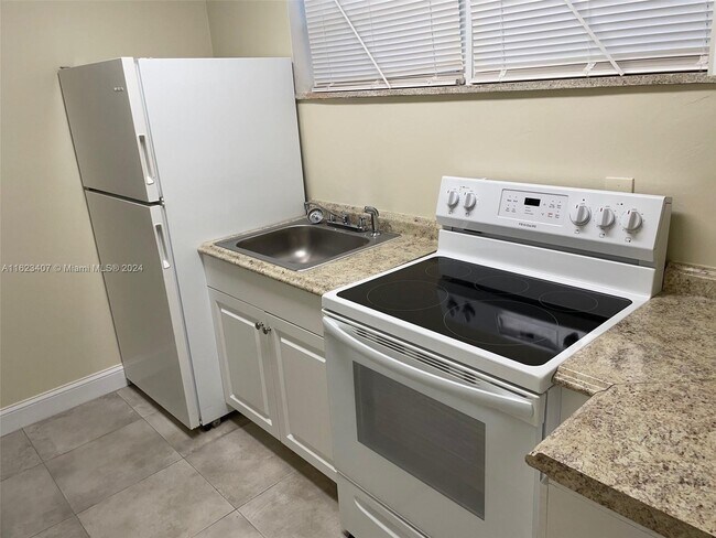 Foto del edificio - 1850 N 27th Ave