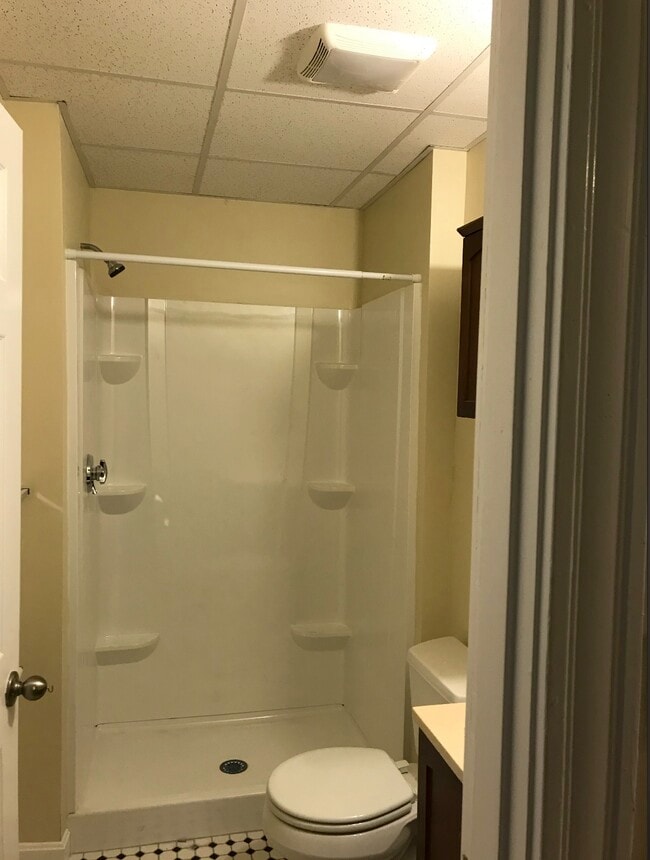 Building Photo - 135 Highland St