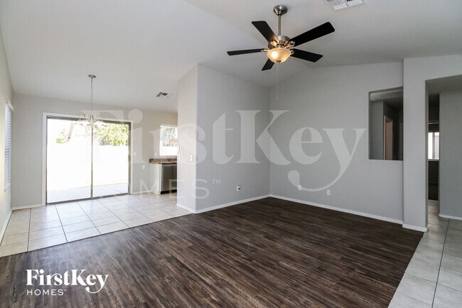 Foto del edificio - 2290 E Nunneley Ct