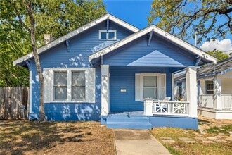 Building Photo - 610 W 35th St