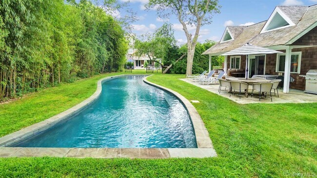 Foto del edificio - 9 Ocame Ave