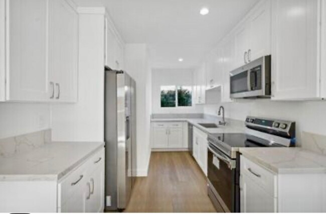 Foto del edificio - 2915 Hauser Blvd