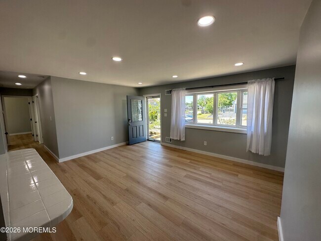 Foto del edificio - 10 James Hollow Dr