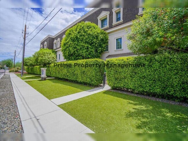 Building Photo - 4438 N 27th St