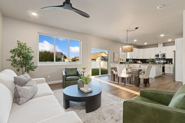 Foto del edificio - 7578 Little Fox Ln