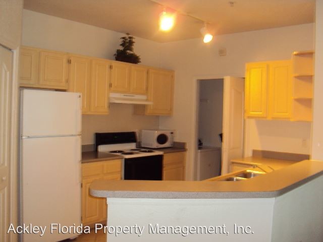 Building Photo - 8905 Legacy Ct