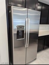 Building Photo - 6270 Foxes Dl St