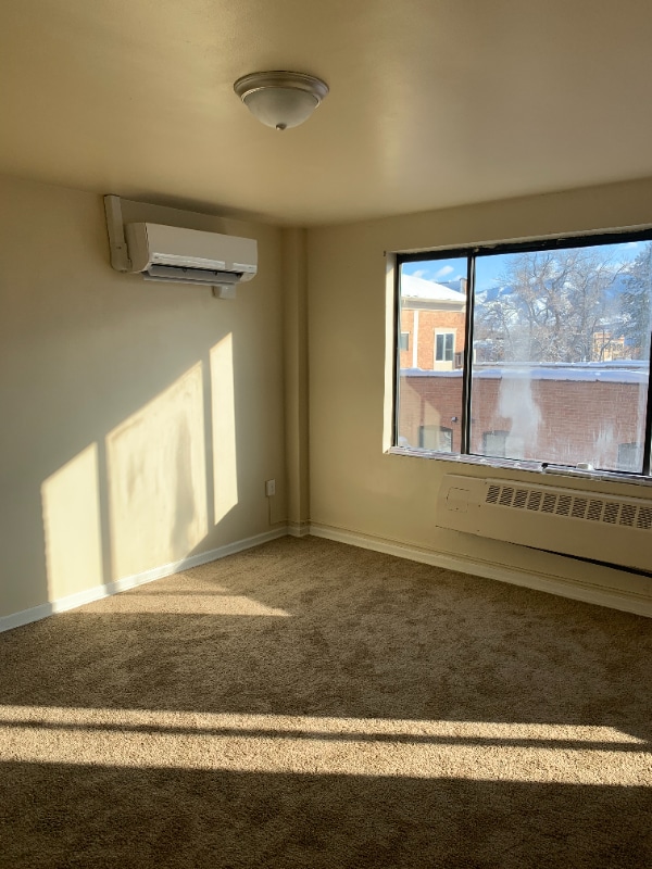 Building Photo - 57 W Vine St