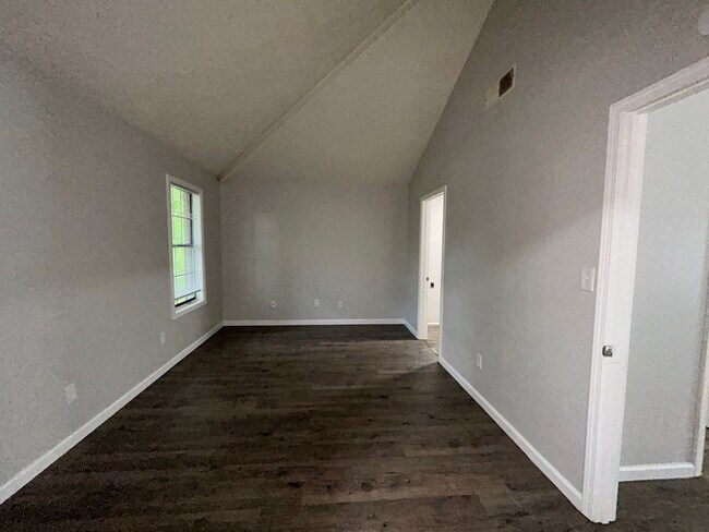 Building Photo - 21 Brianfield Cv