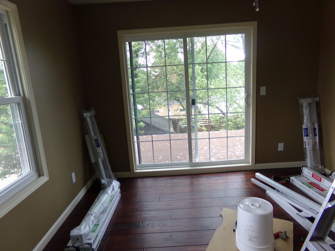 Primary Photo - 100 N Fruitridge Ave