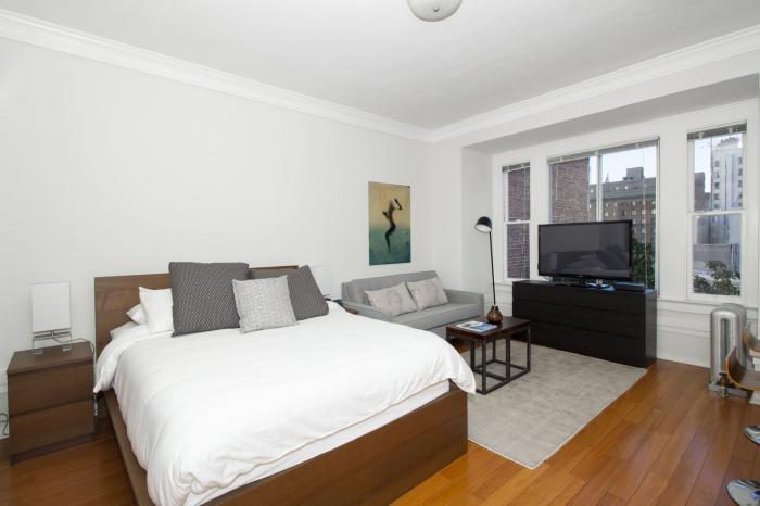 Primary Photo - bedroom in San Francisco CA 94108