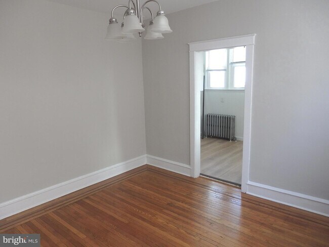 Foto del edificio - 129 S Eagle Rd