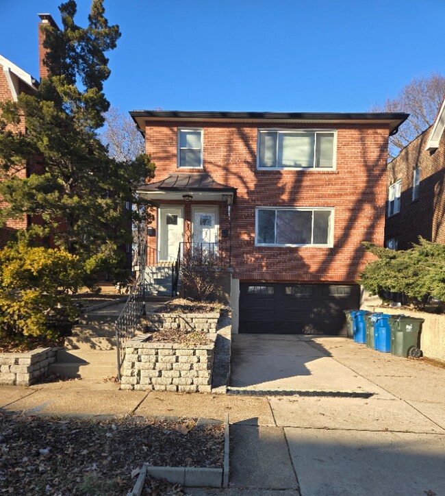 Building Photo - 7729 Brookline Terrace