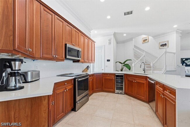 Building Photo - 657 Soliel Dr