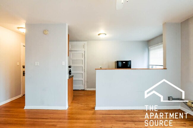 Foto del edificio - 3271 W Wrightwood Ave