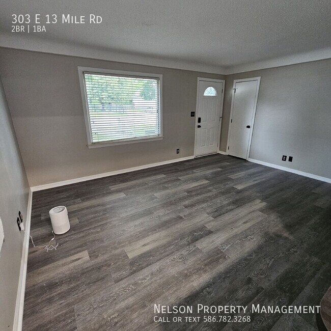 Foto del edificio - 303 E Thirteen Mile Rd