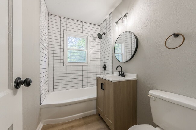 Building Photo - 5760 College Ave