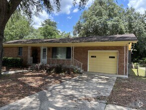 Building Photo - 1240 Dunmire St