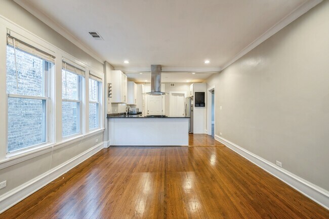 Foto del edificio - 4945 N Kilpatrick Ave