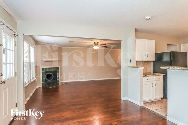 Foto del edificio - 13235 Gendley Dr