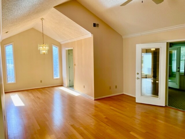 Building Photo - 106 Moss Cir