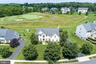 Building Photo - 576 Championship Dr