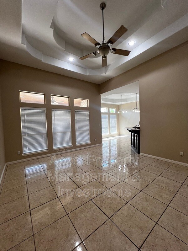 Foto del edificio - 1301 San Felipe Dr
