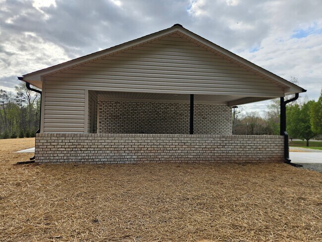 Foto del edificio - 6712 Old Lexington Rd