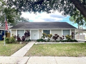 Building Photo - 3301 Russett Dr