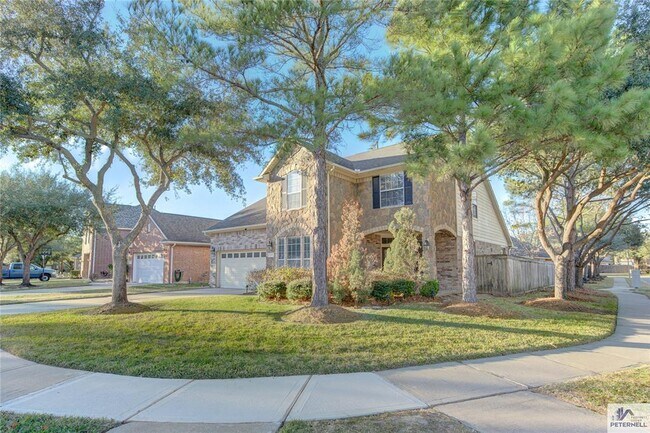 Foto del edificio - 5127 Shadow Breeze Ln