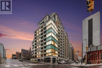 Building Photo - 238 Besserer St