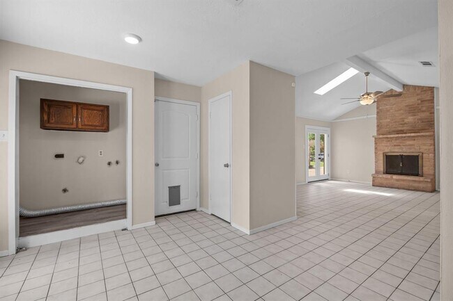 Foto del edificio - 15718 Sea Lark Rd