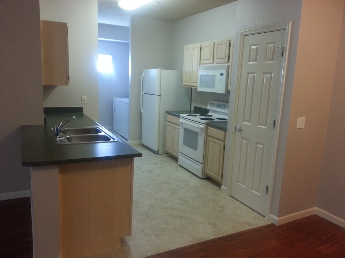 Primary Photo - 501 Gibson Dr