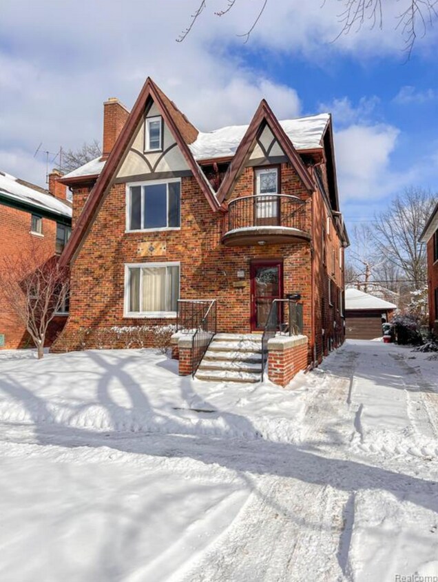 Foto principal - 1380 Somerset Ave