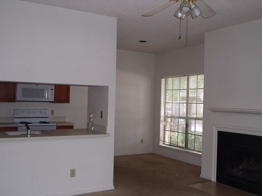 Primary Photo - 9737 Whitehurst Dr