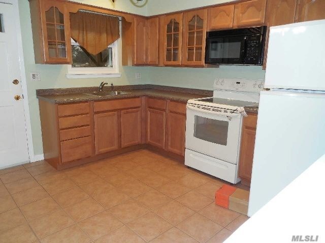 Building Photo - 1 Gaines Dr