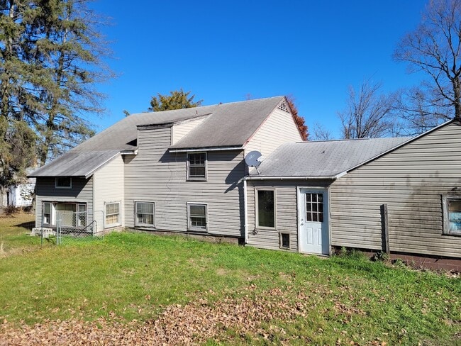 Building Photo - 194 Lincoln Drive